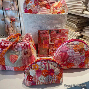 Cosy by Jet Mariette Leunisse Tasjes in twee maten