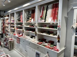 Het is nu volop Kerst bij Quilt Studio het Gooi. Zo leuk om te zien wat voor leuke projectjes jullie allemaal gaan maken! Heel veel quiltplezier dames.....